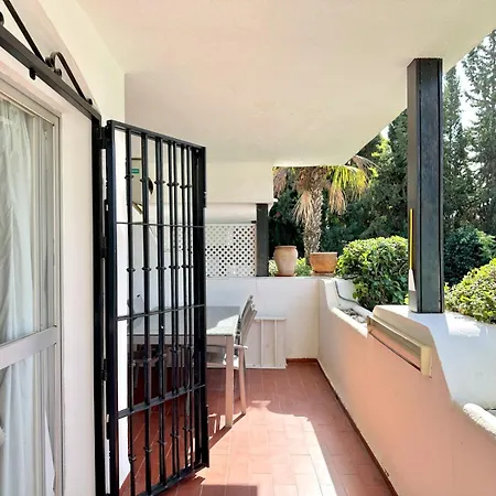 Modern 2 Bedroom In *