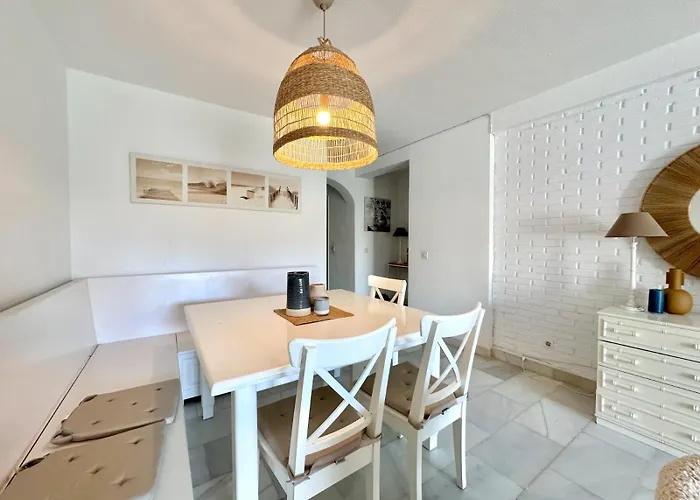 Apartamento Modern 2 Bedroom In *
