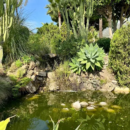 Modern 2 Bedroom In 아파트