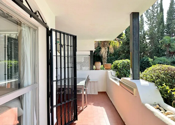 Modern 2 Bedroom In *