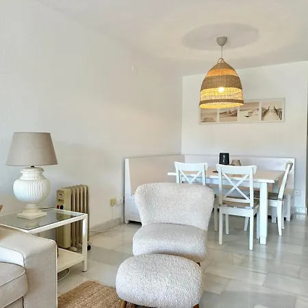 Modern 2 Bedroom In Apartament *
