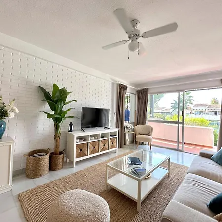 Modern 2 Bedroom In マルベーリャ