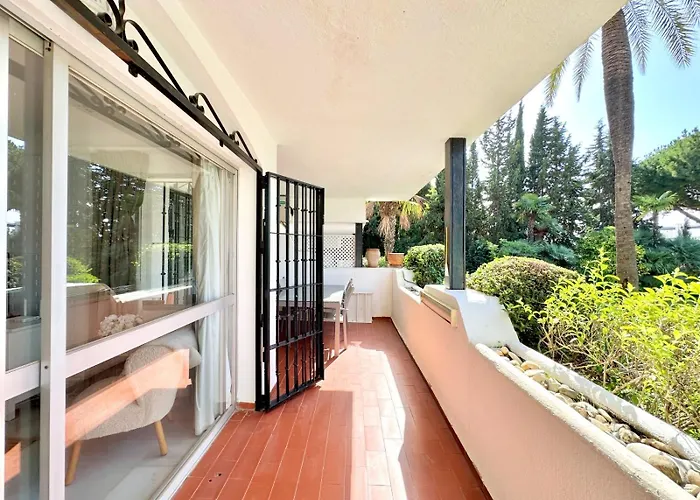 Modern 2 Bedroom In *