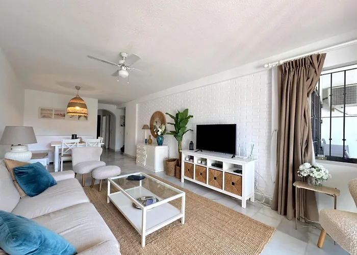 Apartamento Modern 2 Bedroom In *